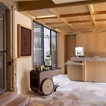 Le Colombier Hotell