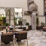 Le Colombier Hotell 4*