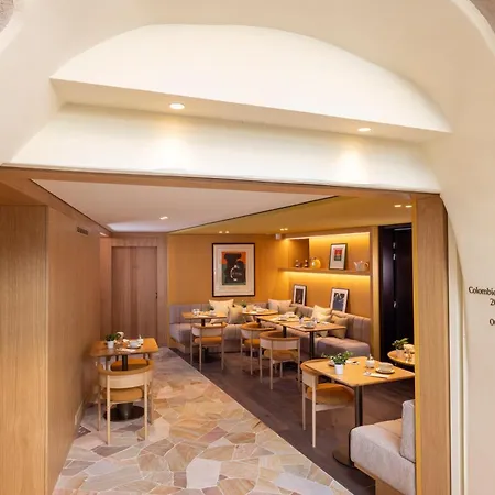 Hotel Le Colombier 4*