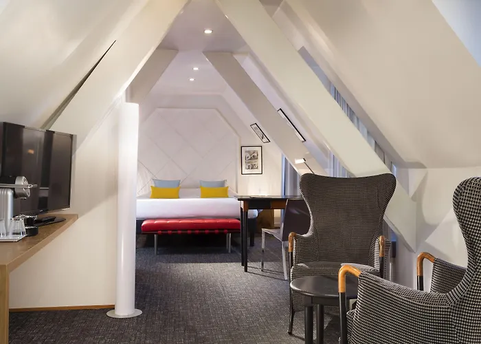 Hotel Le Colombier 4*